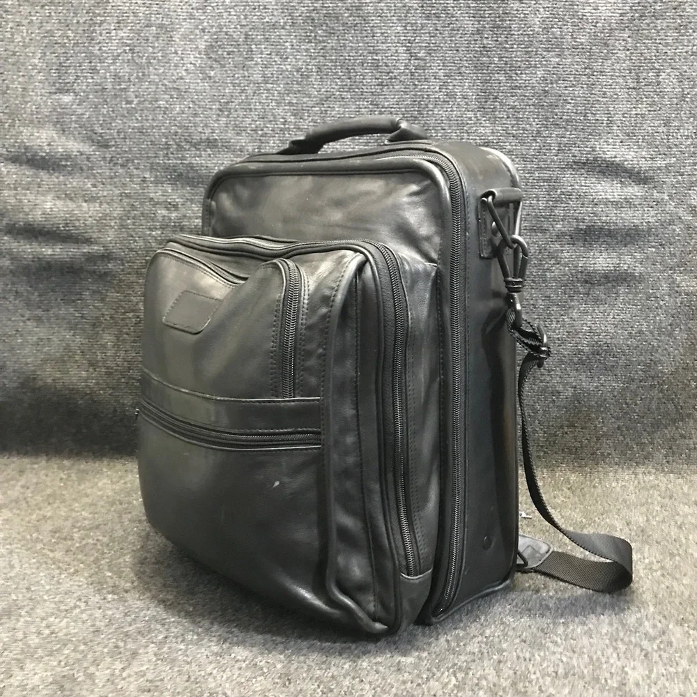 TUMI Black Leather Messenger Bag‎ Adjustable Crossbody Brief Travel Business